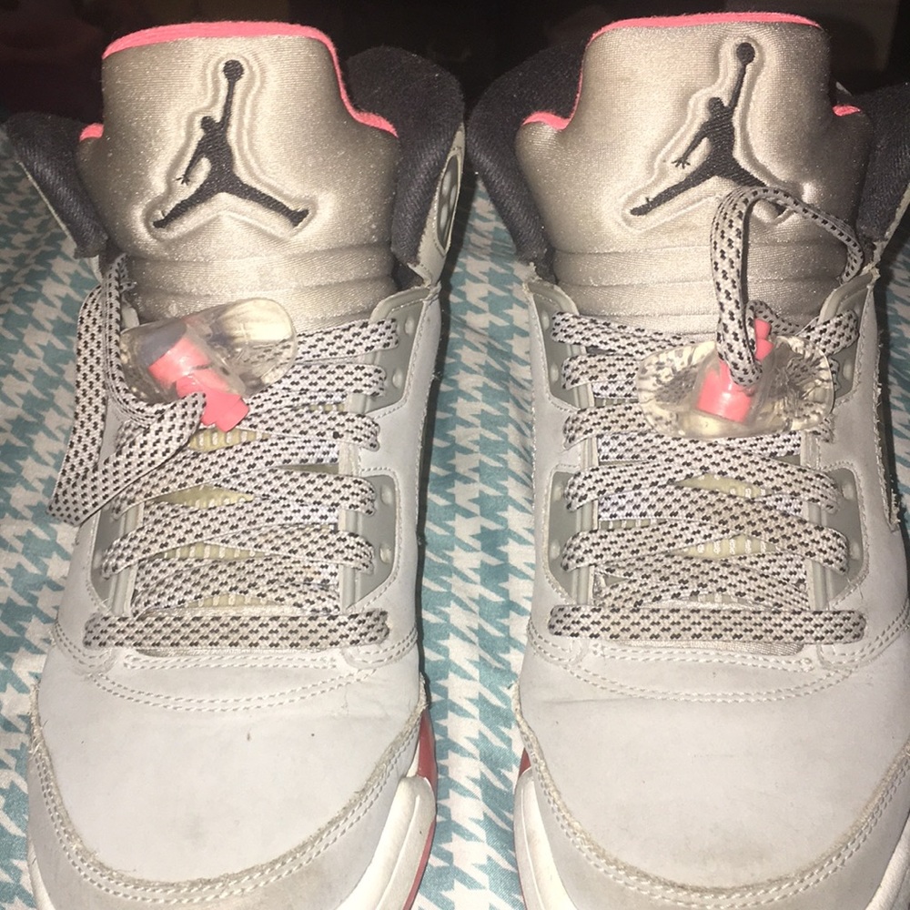 Jordan 5 hot lava